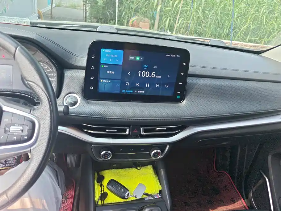Jiangling Yuhu 7 2022 2022 2.0T Manual Diesel 2WD Comfort Standard Wheelbase