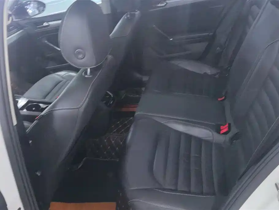 Volkswagen Lamando 2017 280TSI DSG Comfort Edition фото 11