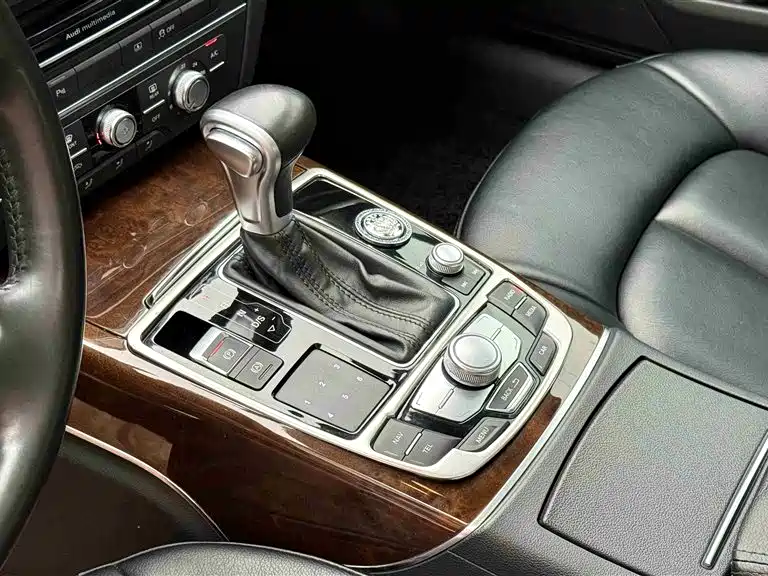Audi A6L 2014 TFSI Standard фото 10