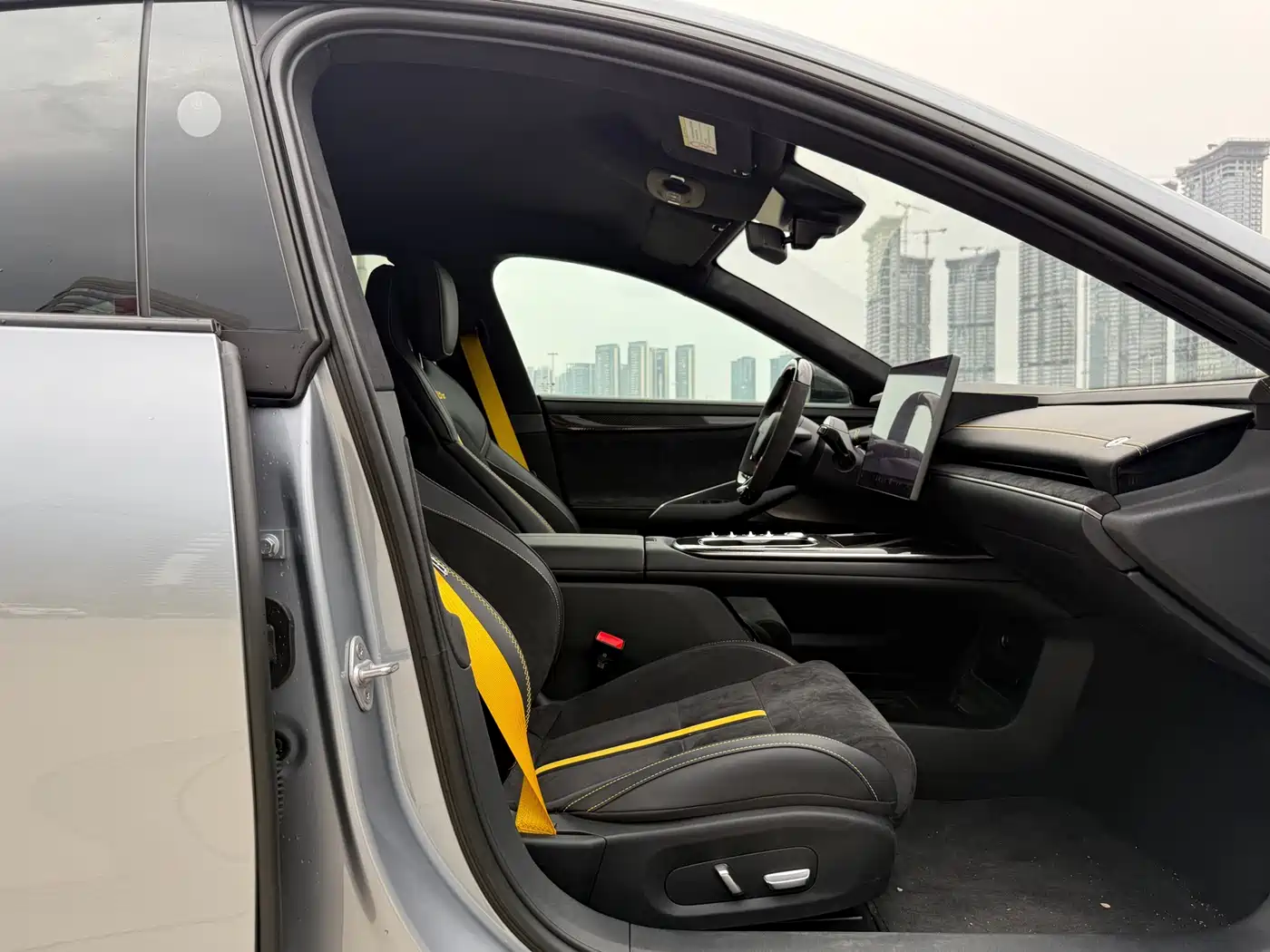 XIAOMI CAR XIAOMI SU7 ULTRA