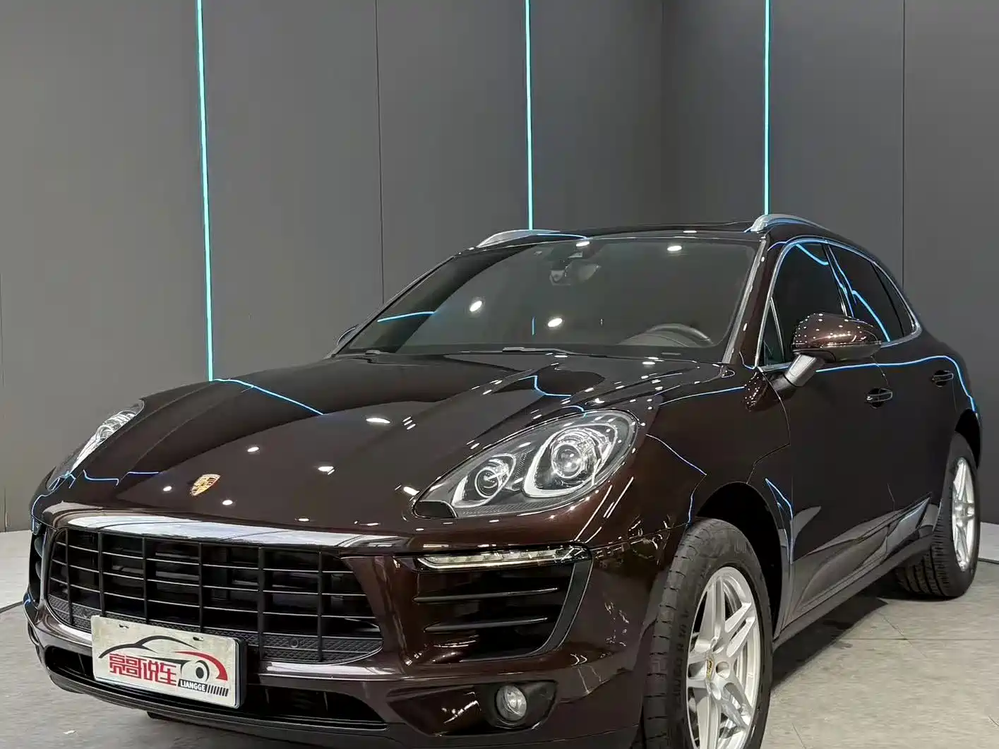 Фото 1 - Porsche Macan