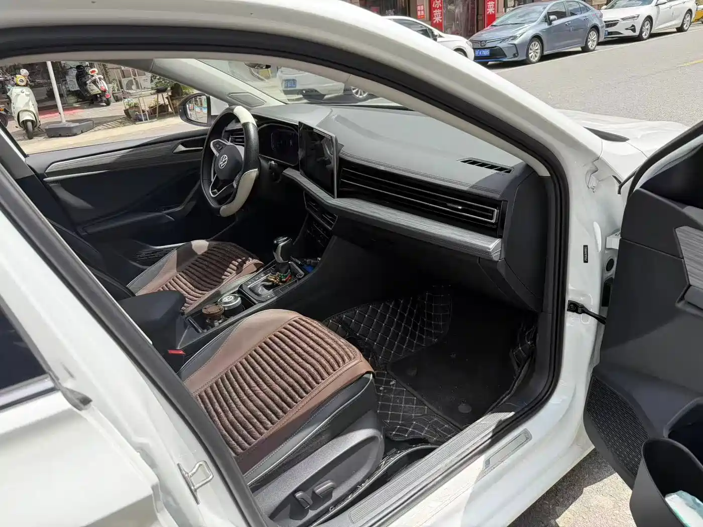 Volkswagen Sagitar, миниатюра 3