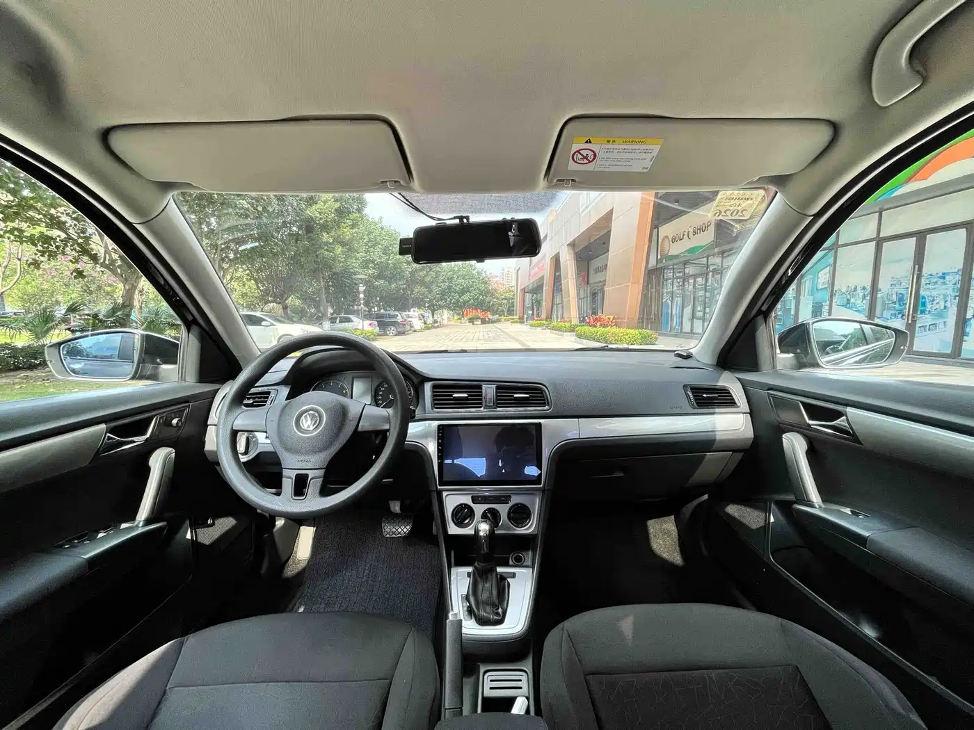 Volkswagen Lavida 2013 Facelift Classic 1.6L Automatic Trend фото 5