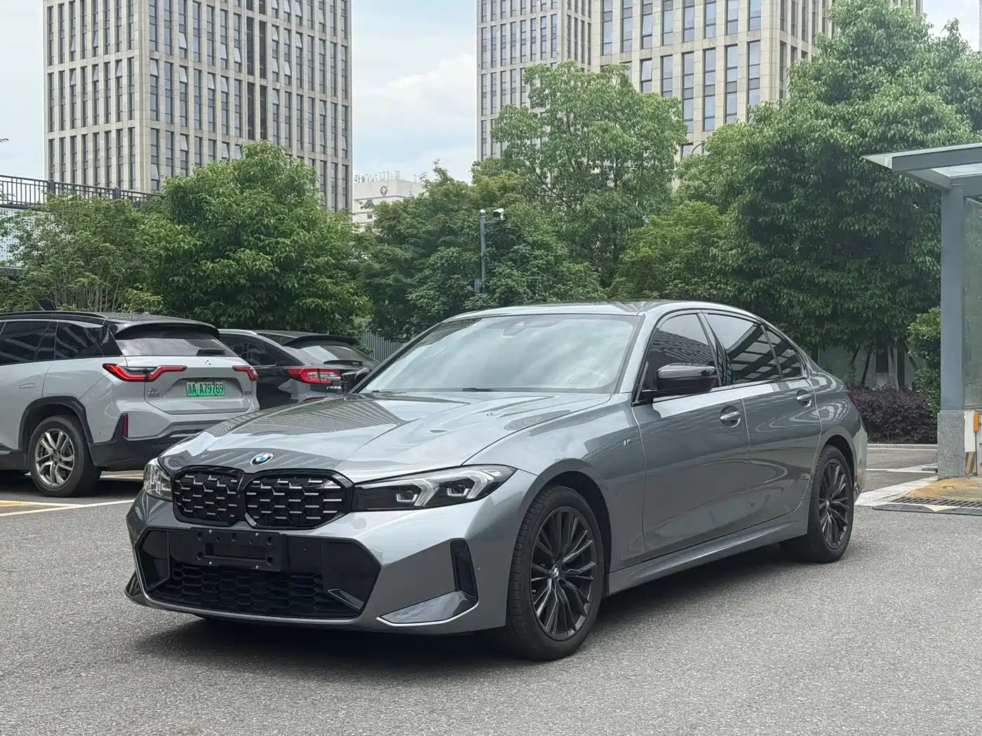 BMW 3 Series 2024 325Li M Sport Shadowline Package