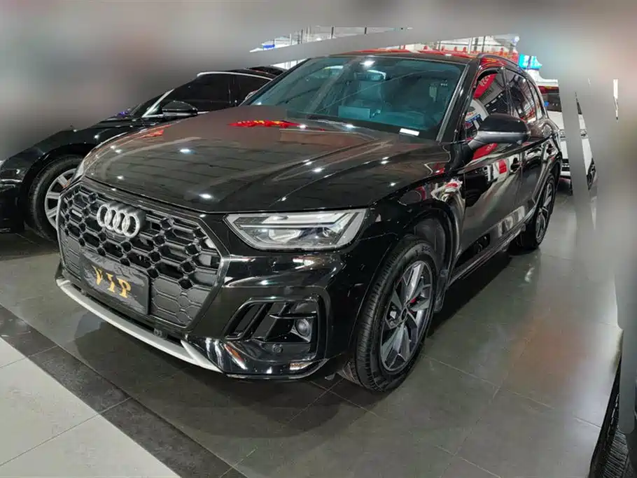 Audi Q5L 2024 Model 40 TFSI Luxury Dynamic