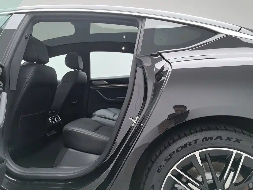 Nezha Auto Nezha S 2024 2023 Model Pure Electric 520km RWD Edition