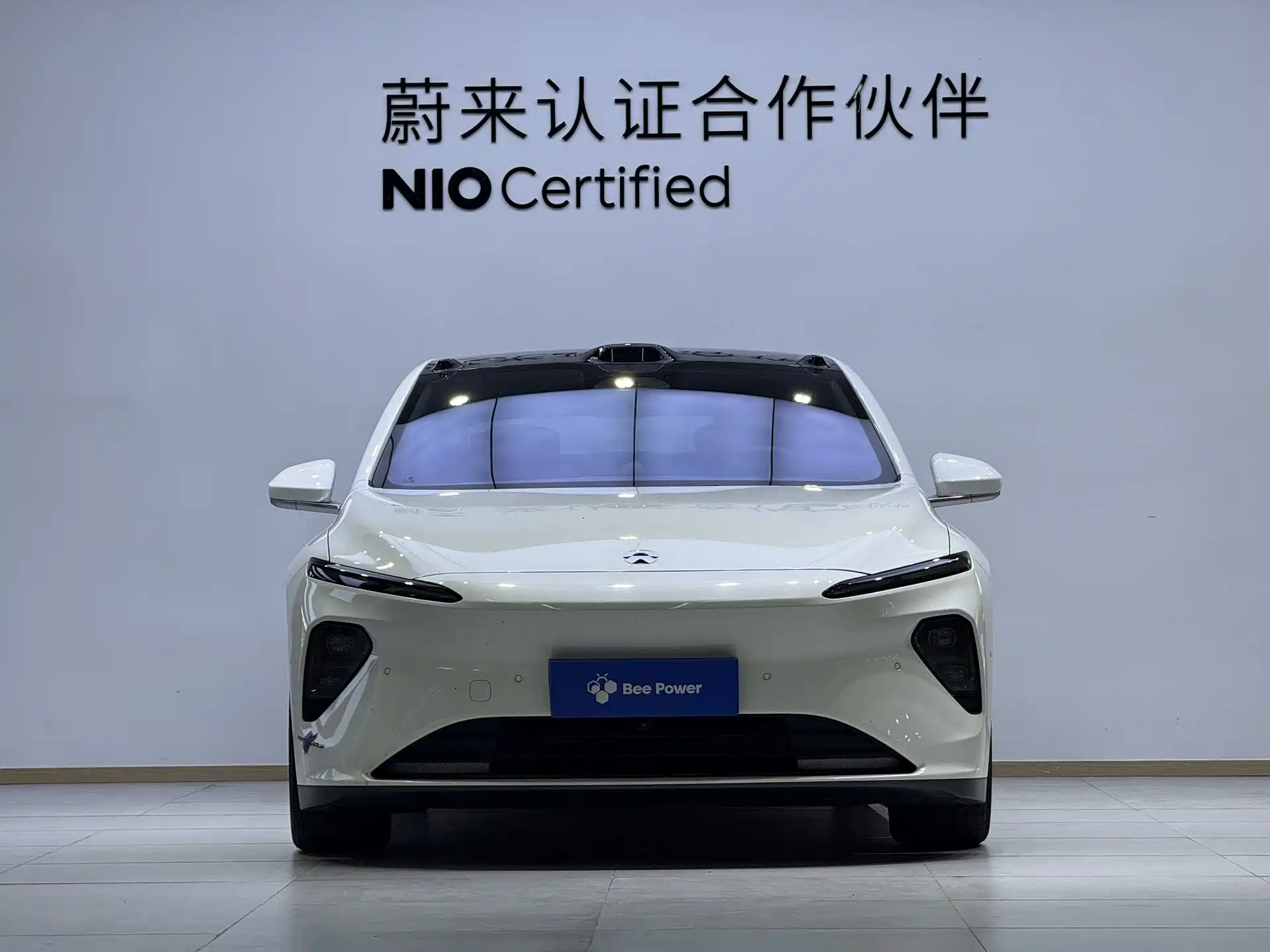 Фото 2 - NIO ET7