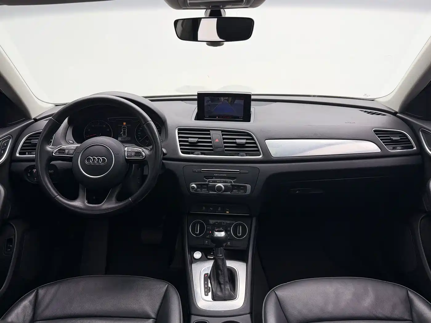 Фото 11 - Audi Q3