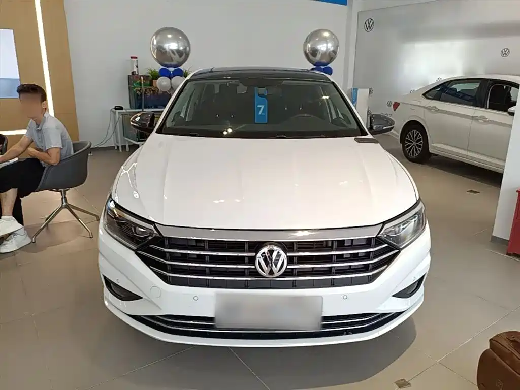 Volkswagen Sagitar 2019 280TSI DSG Luxury Edition China VI фото 3