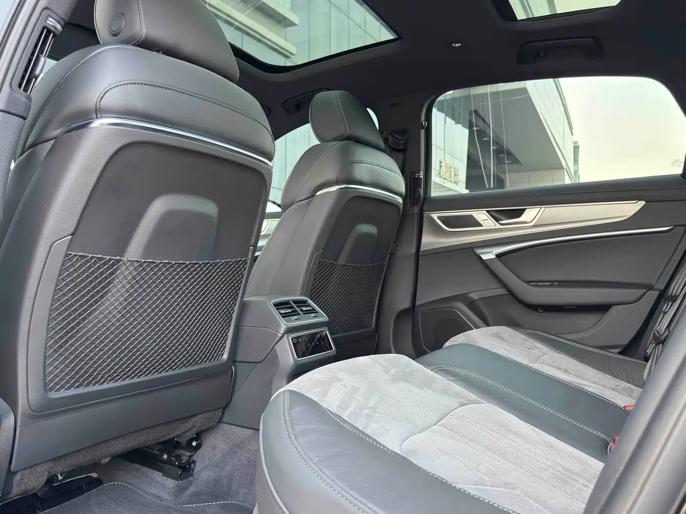 Audi A6L 2024 45 TFSI Premium Dynamic фото 9