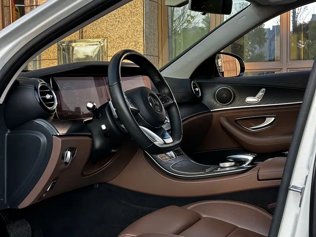 Mercedes-Benz E-Class 2018 E 200 L Sport фото 7