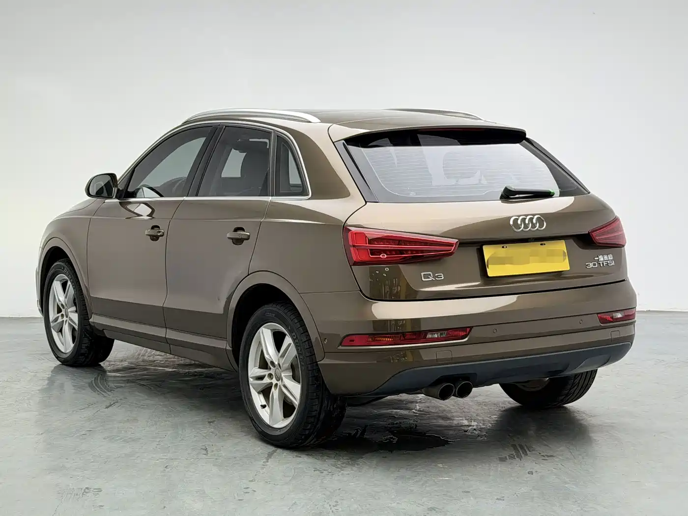 Фото 6 - Audi Q3