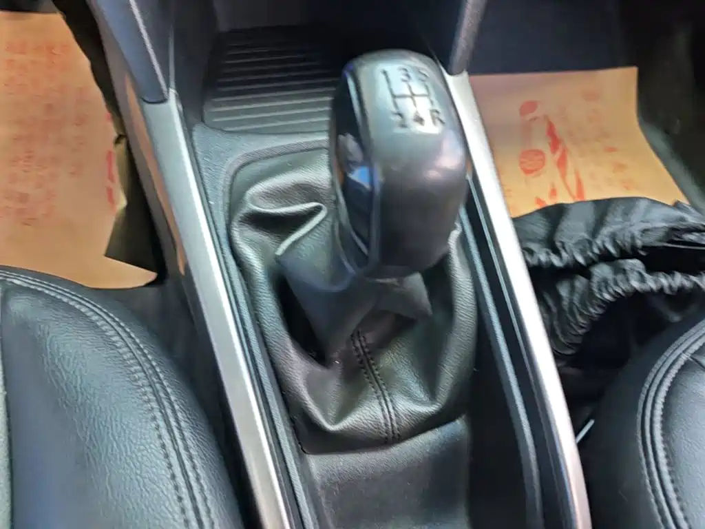 Peugeot 301 2019 2018 1.6L Manual Comfort Edition