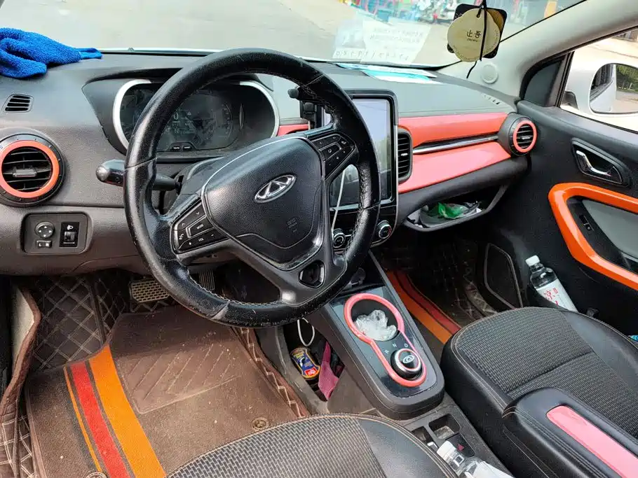 QQ New Energy Little Ant 2019 2019 4-Seater Smart Enjoy Edition 35kWh