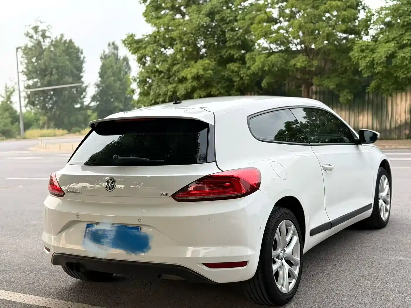Volkswagen Scirocco 2015 1.4TSI Trend Edition фото 9