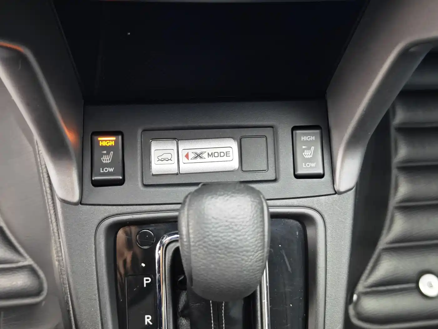 Subaru Forester 2013 2.5i Automatic Premium Edition фото 26