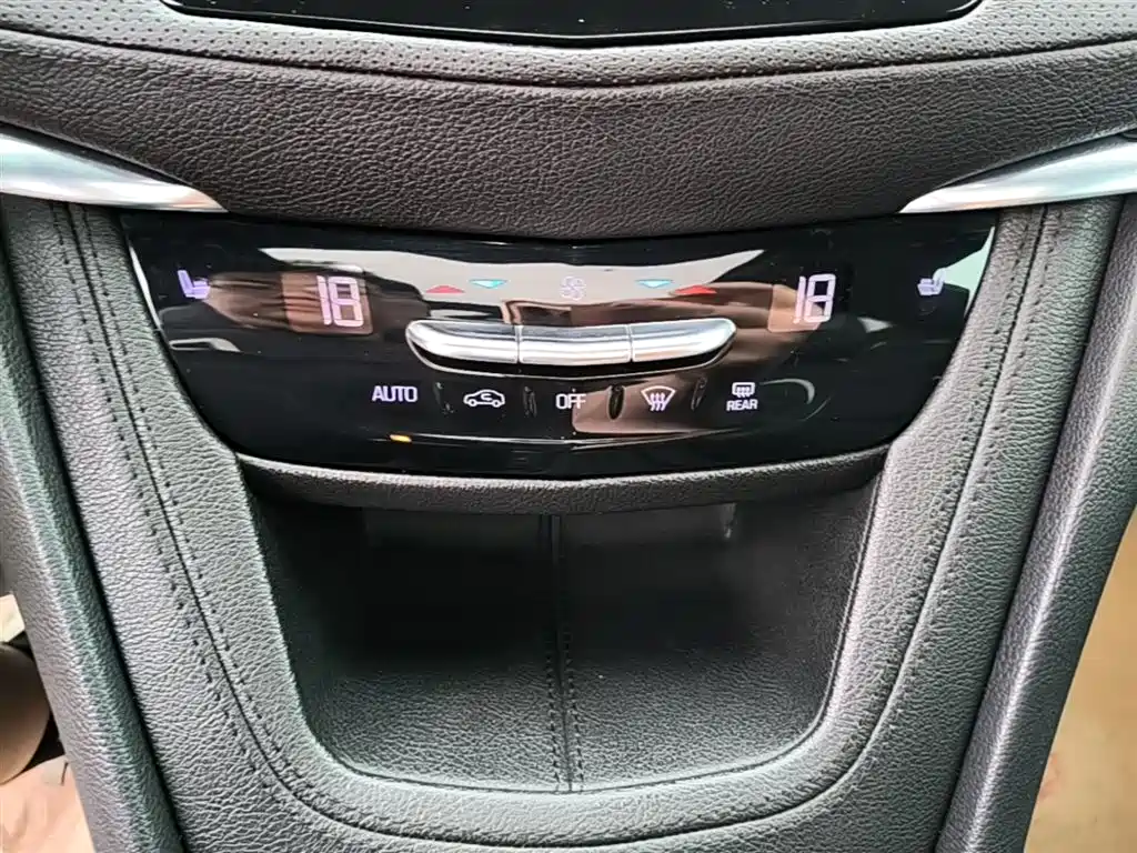 Cadillac XT5 2020 Facelift 28T Luxury Model фото 13