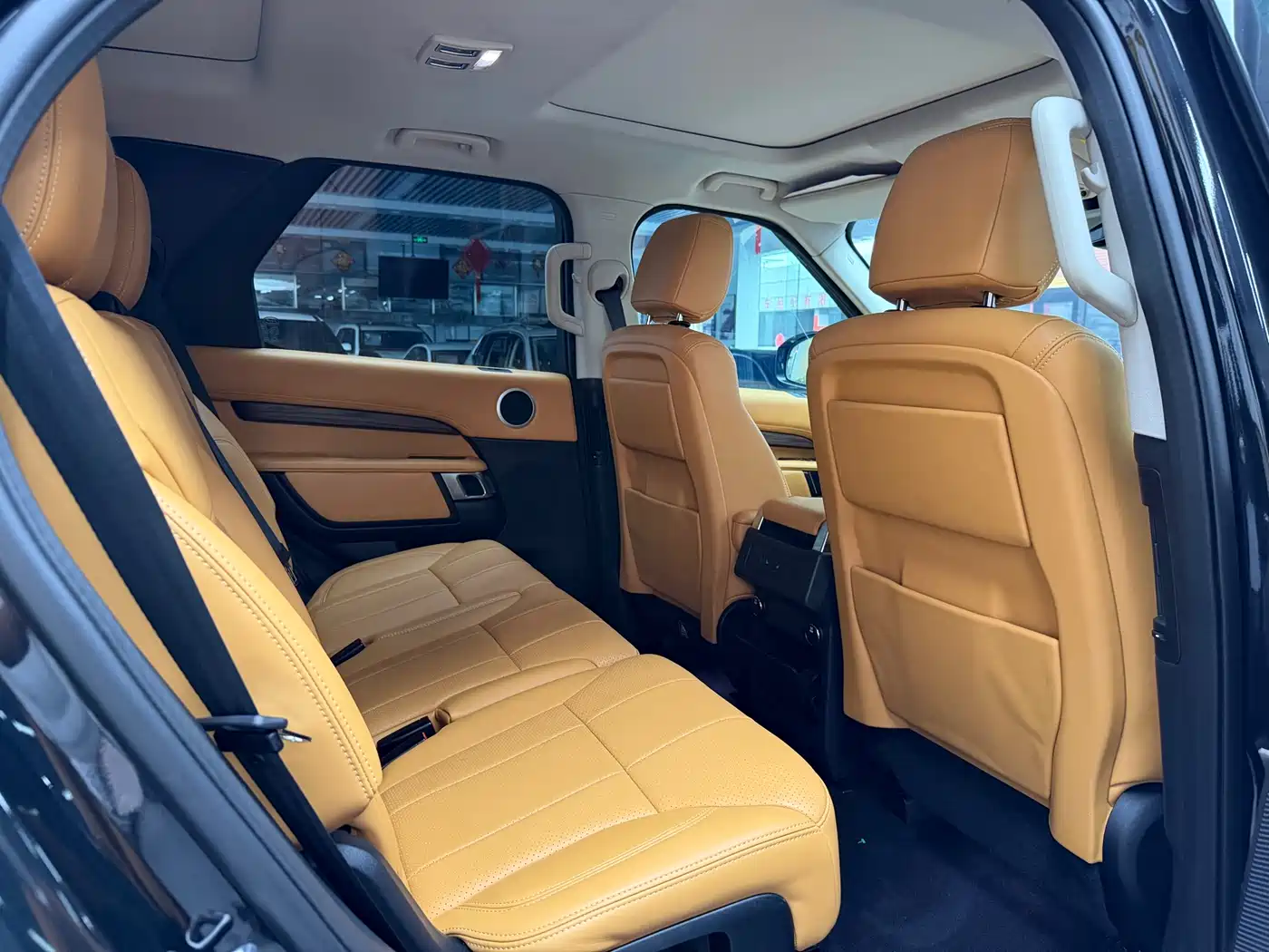 Land Rover Discovery 2017 3.0 SC V6 HSE фото 18