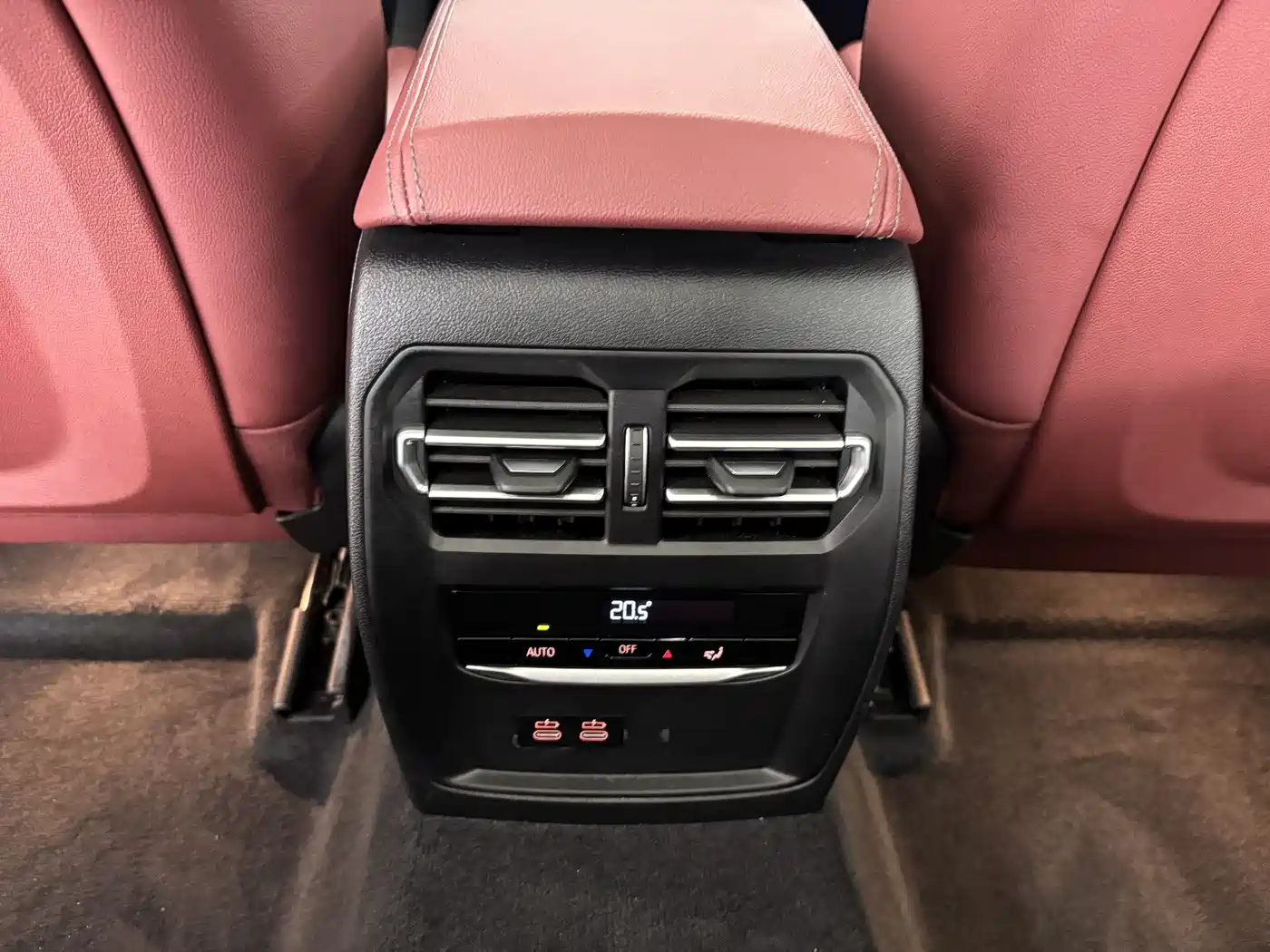 BMW 3 Series 2025 330Li M Sport Night Edition фото 20
