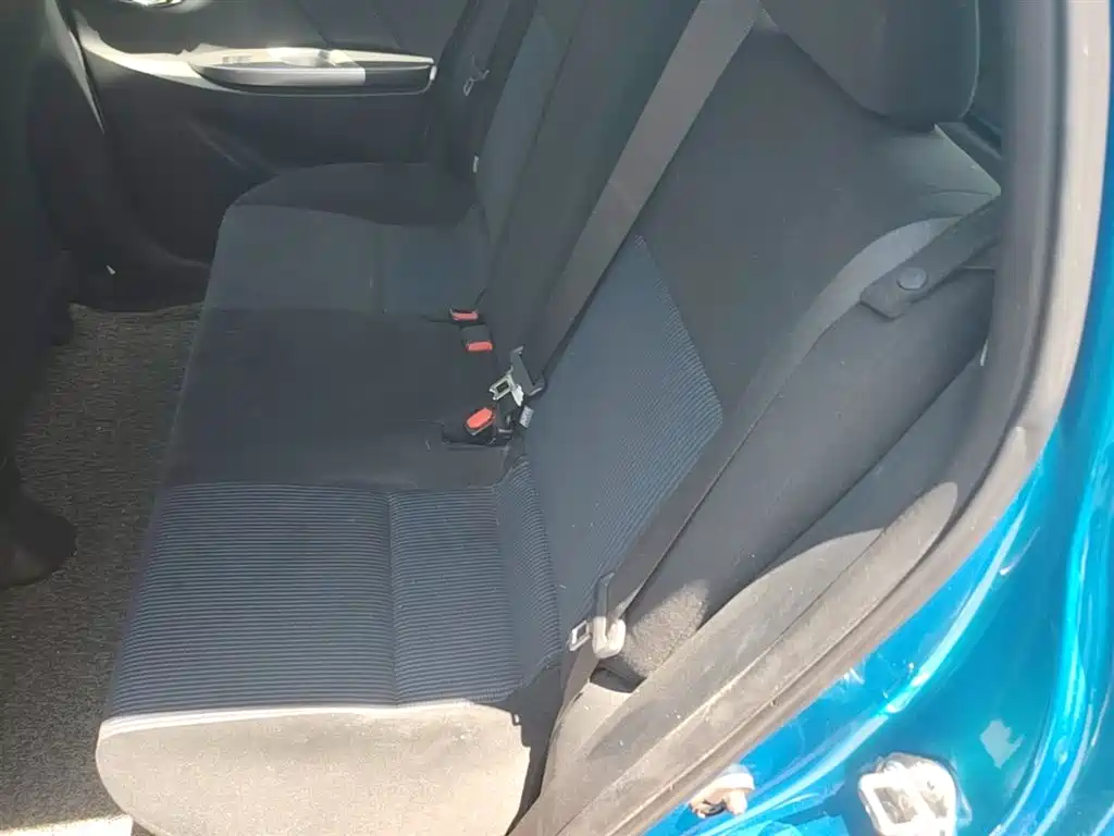 Toyota YARiS L Zhi Xuan 2015 1.5E Auto Charming Edition фото 17