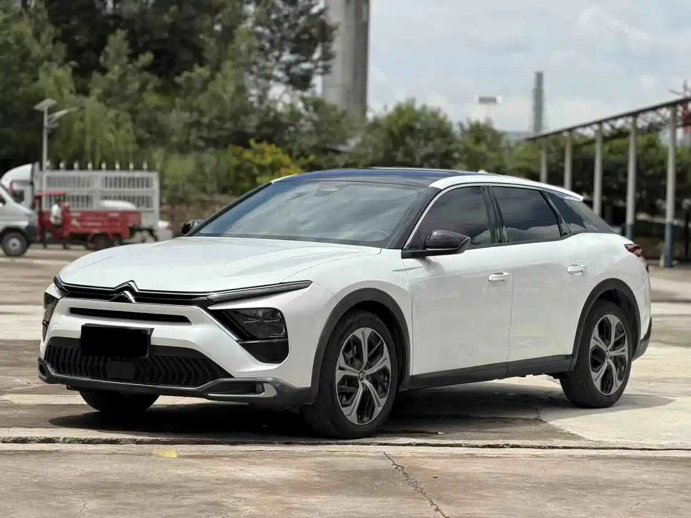 Citroën Versailles C5 X 2023 2022 1.6T Enjoy Extraordinary Tiger Year Opening Edition