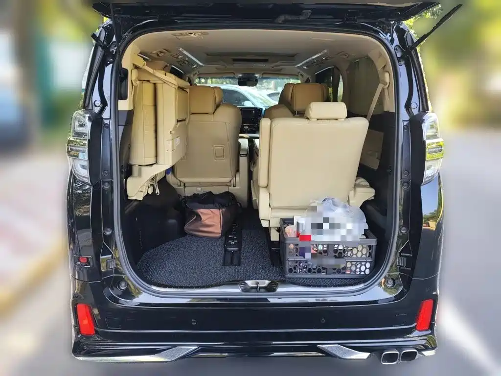 Toyota Vellfire 2019 2019 Hybrid 2.5L HV Premium Edition