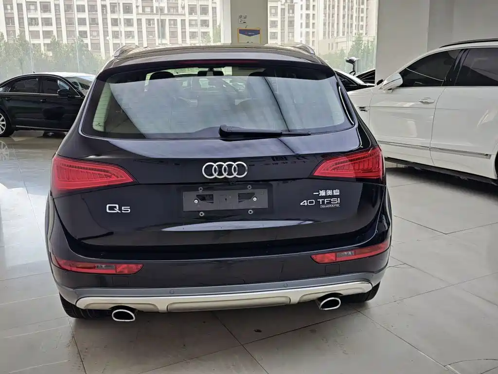Audi Q5 2018 2017 Plus 40 TFSI Technology