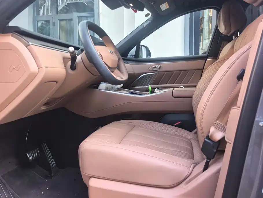 Ledao L90 2025 2025 AWD Base Model
