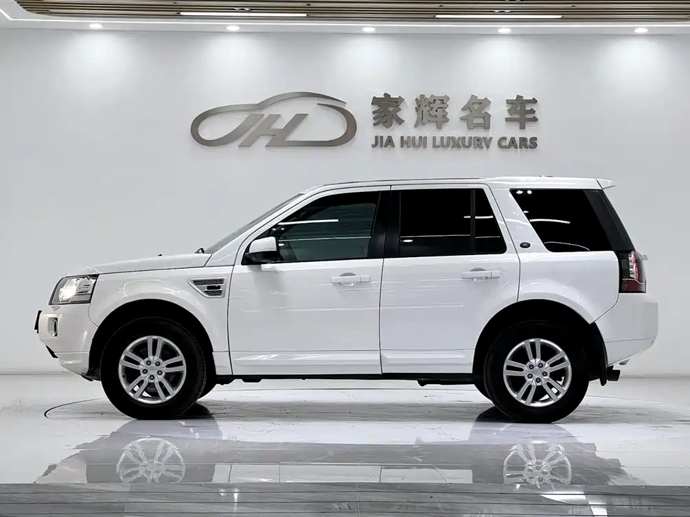 Land Rover Freelander 2 2013 2.0T Si4 SE Petrol Version фото 4