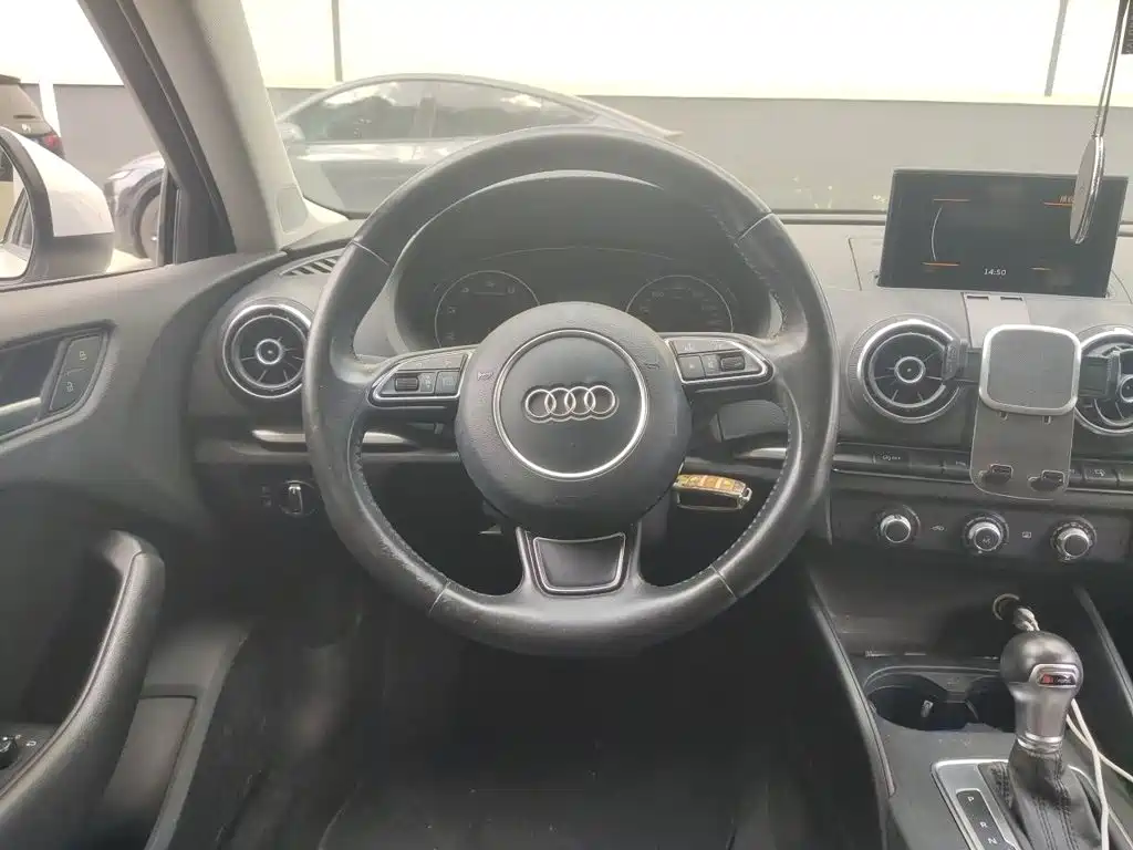 Audi A3 2015 2014 Limousine 35 TFSI Auto Trend