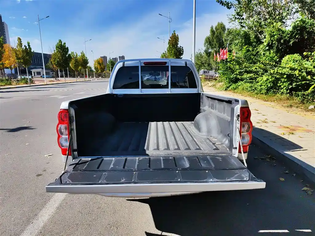 Great Wall Fengjun 5 2022 2021 2.4L Petrol 2WD Progressive Large Double Cab China VI 4K22D4M