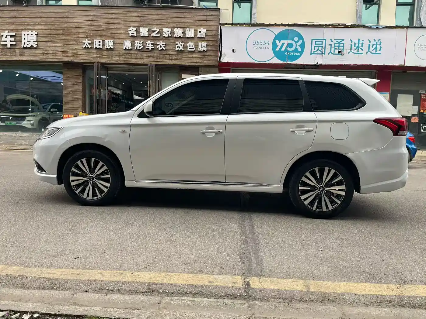 Mitsubishi Outlander 2022 2020 2.0L 2WD Comfort 5-seater
