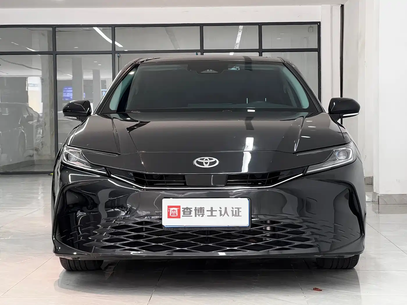 Toyota Camry 2024 2.0GVP Luxury Edition фото 2