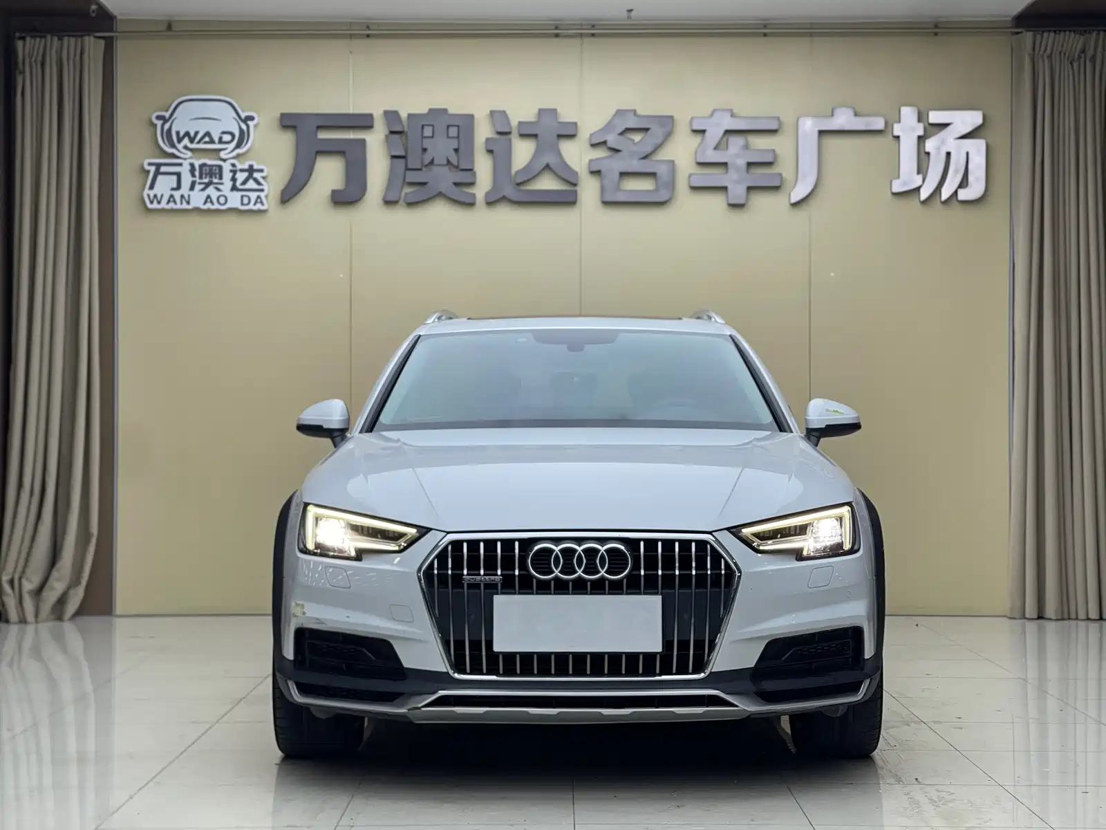Фото 2 - Audi A4 (Import)