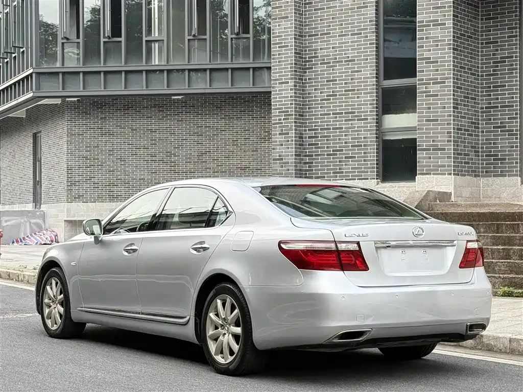 Lexus LS 2006 Model 460 фото 3