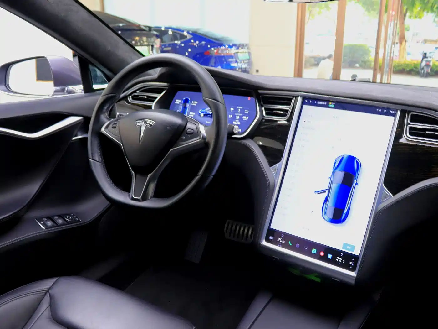 TESLA MODEL S