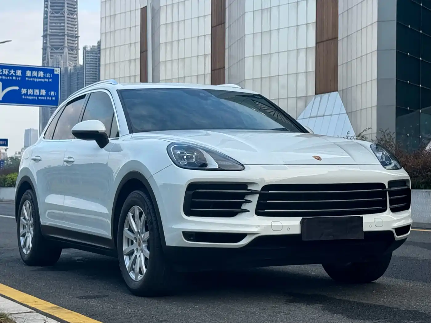 PORSCHE CAYENNE