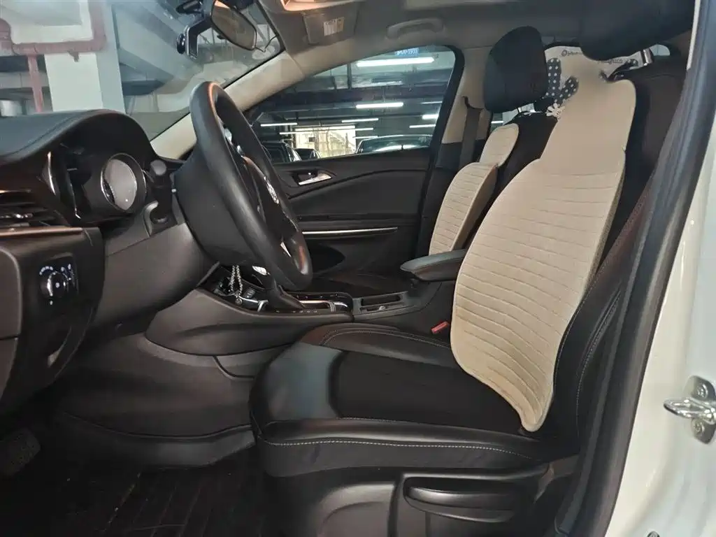 Buick Verano 2017 Sedan 20T DCT Leading фото 8