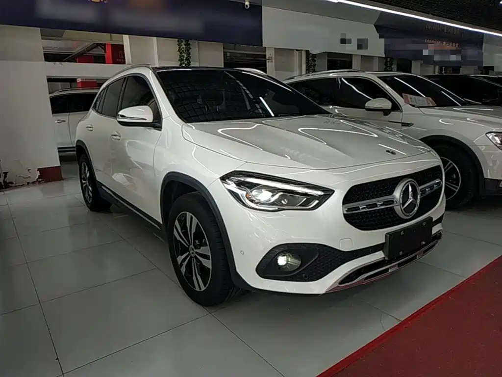 Mercedes-Benz GLA 2022 GLA 220 фото 4