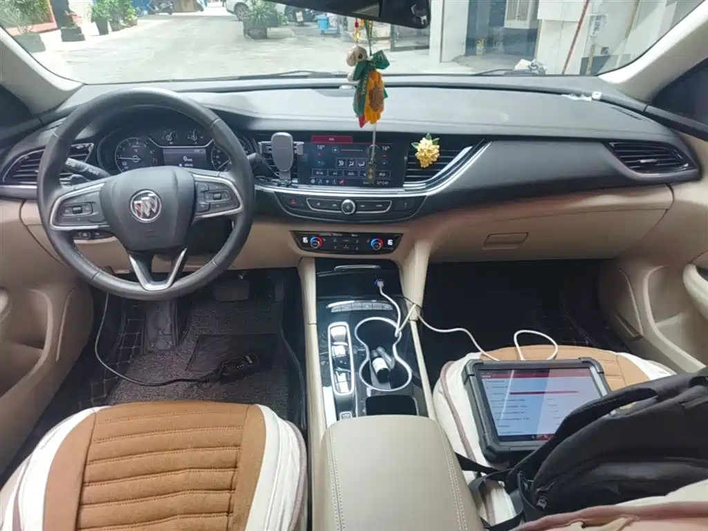 Buick Regal 2020 552T Elite фото 10