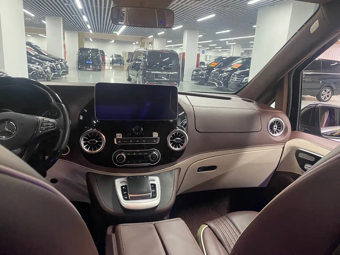 MERCEDES-BENZ V-CLASS