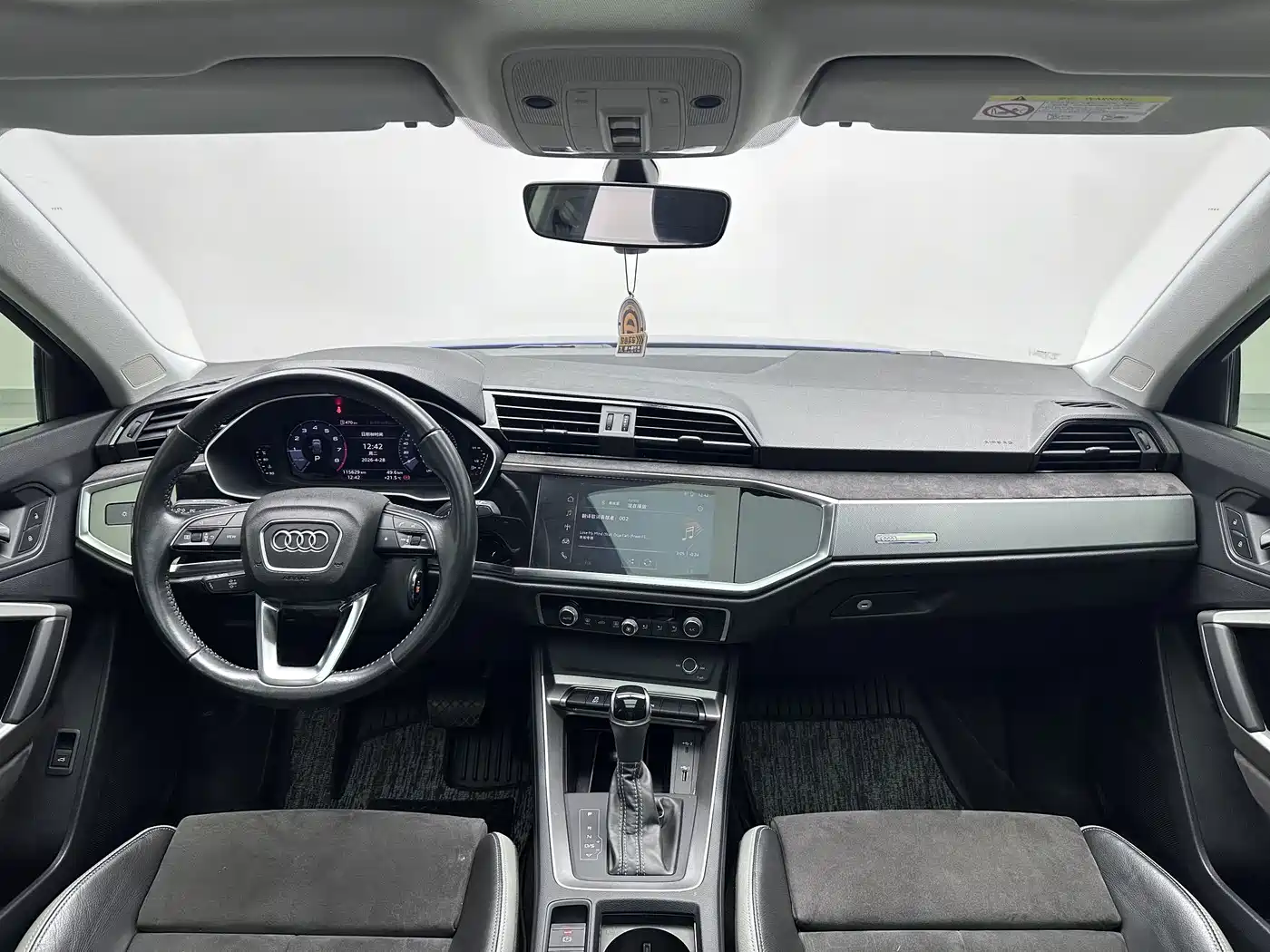 Photo 13 - Audi Q3