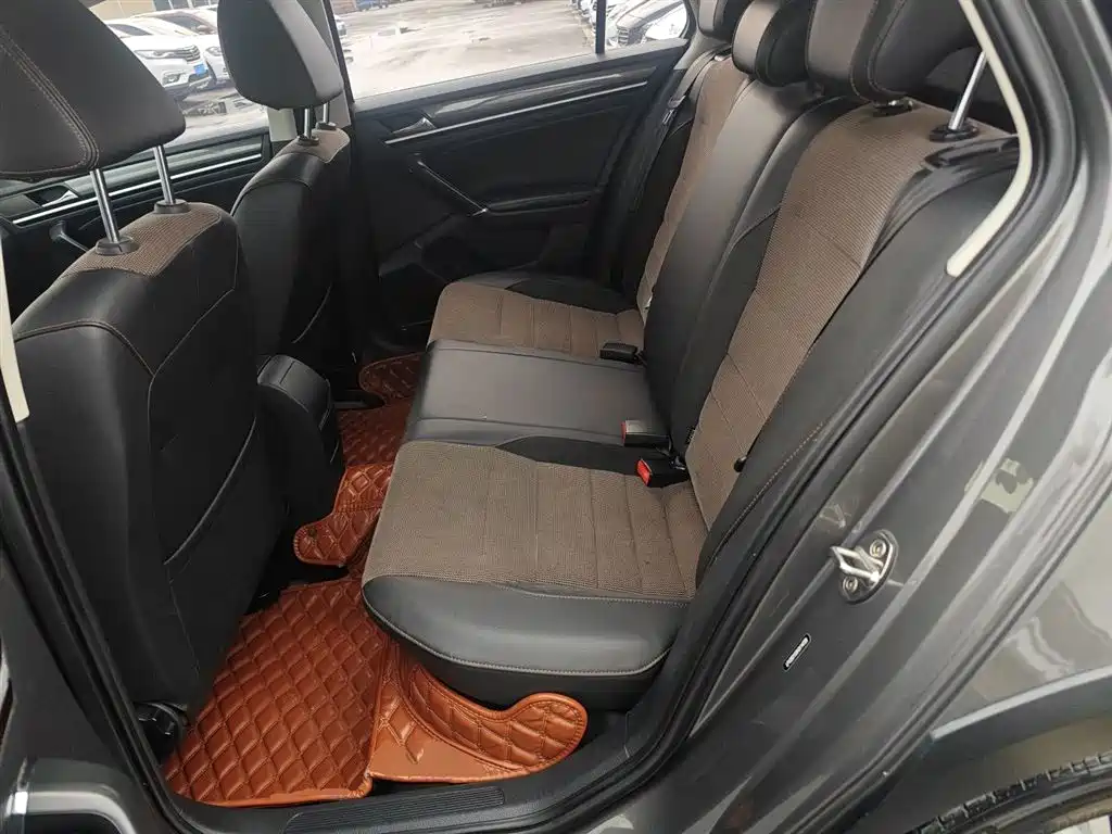 Volkswagen C-TREK 2017 230TSI DSG Comfort фото 17