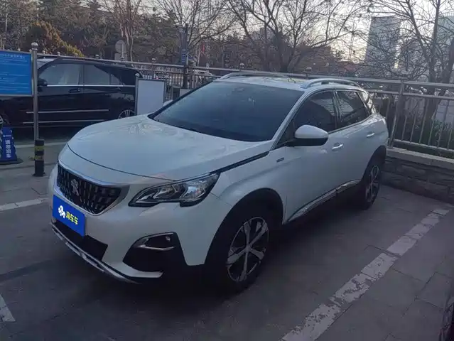 PEUGEOT 4008