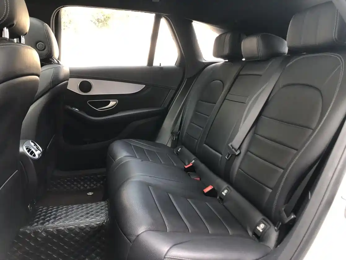 Mercedes-Benz GLC 2019 Model GLC 200 L 4MATIC фото 3