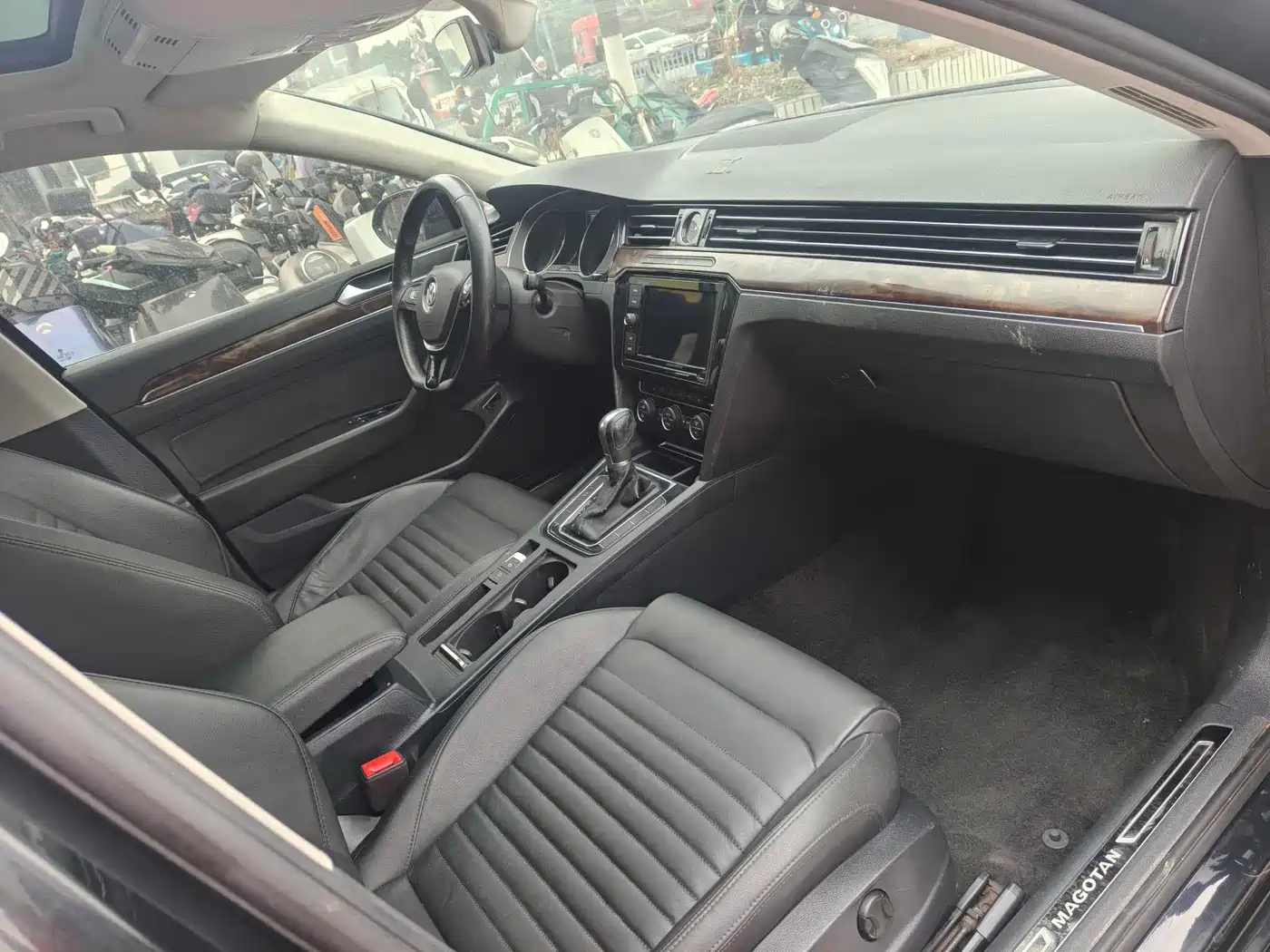 Volkswagen Magotan 2019 330TSI DSG Luxury Class China VI фото 10