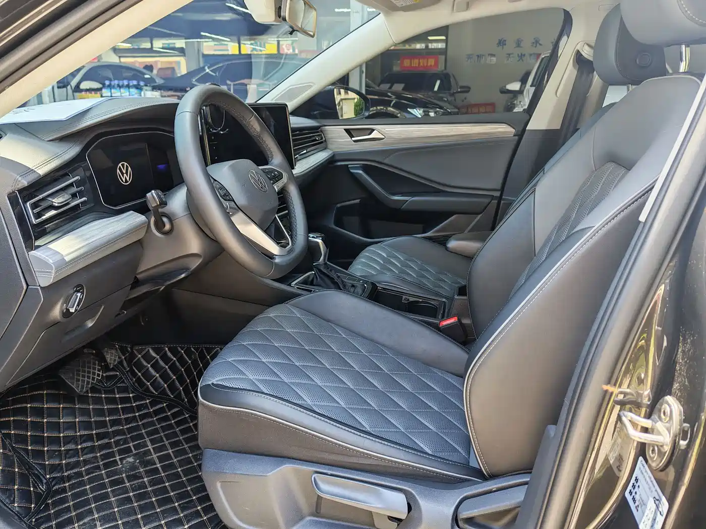 Volkswagen Sagitar 2023 300TSI DSG Leap Edition фото 6