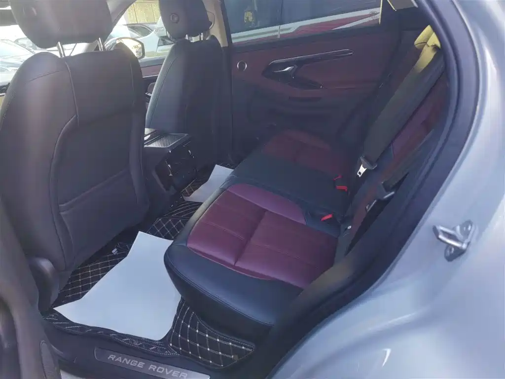 Land Rover Range Rover Evoque 2021 Range Rover Evoque L 249PS R-Dynamic HSE Luxury Edition фото 17