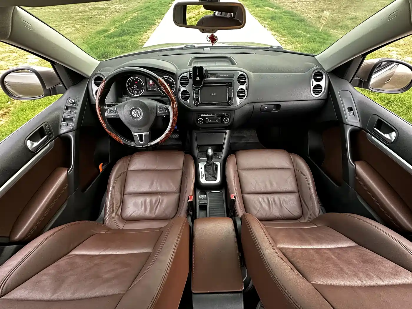 Volkswagen Tiguan 2015 2.0TSI Comfort Edition фото 21