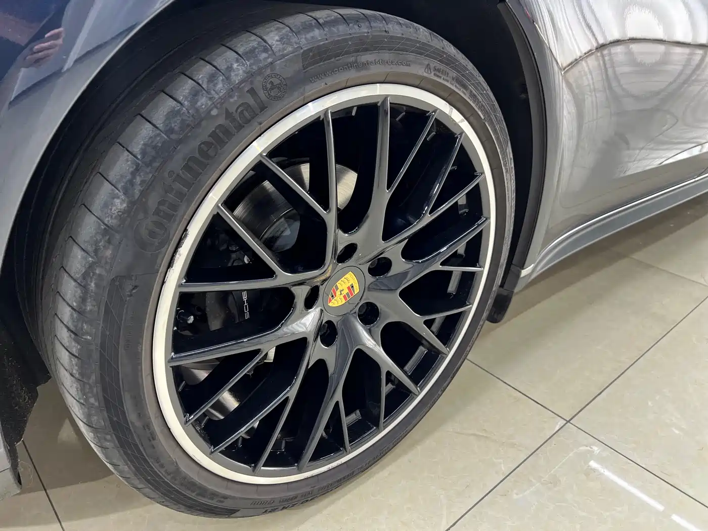 Porsche Panamera 2017 Panamera Executive Long Wheelbase 3.0T фото 17